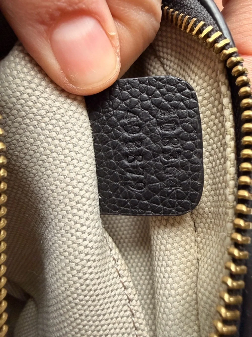 Gucci Black Pebbled Leather Disco Crossbody with Tassel - Picture 8 of 16